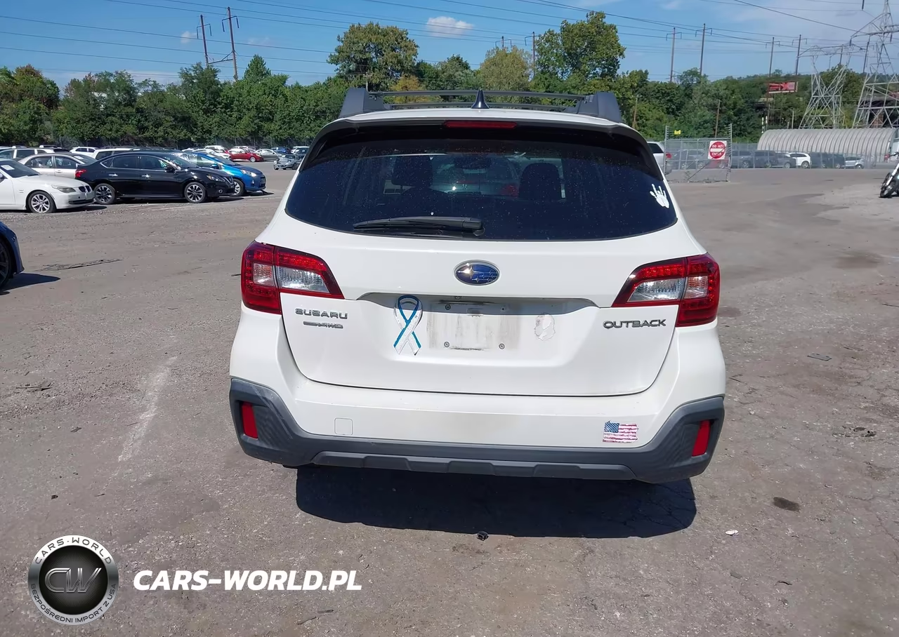 2019 Subaru Outback 2.5I Premium VIN:4S4BSAFC8K3341654 - 17