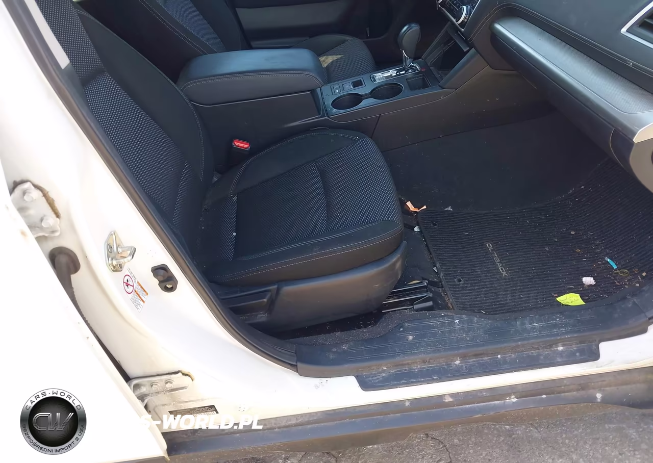 2019 Subaru Outback 2.5I Premium VIN:4S4BSAFC8K3341654 - 5