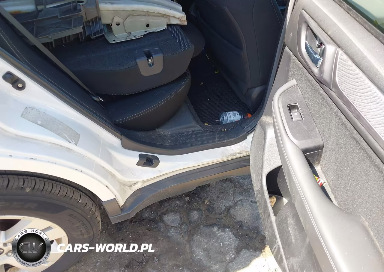 2019 Subaru Outback 2.5I Premium VIN:4S4BSAFC8K3341654 - 8