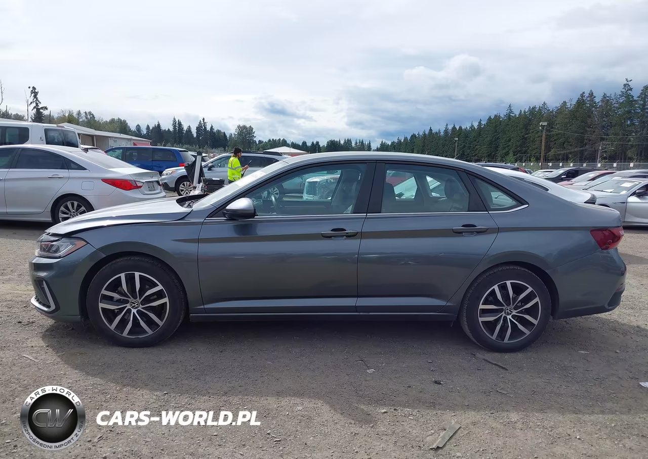 2025 Volkswagen Jetta 1.5T Se VIN:3VW7X7BU9SM085291 - 14