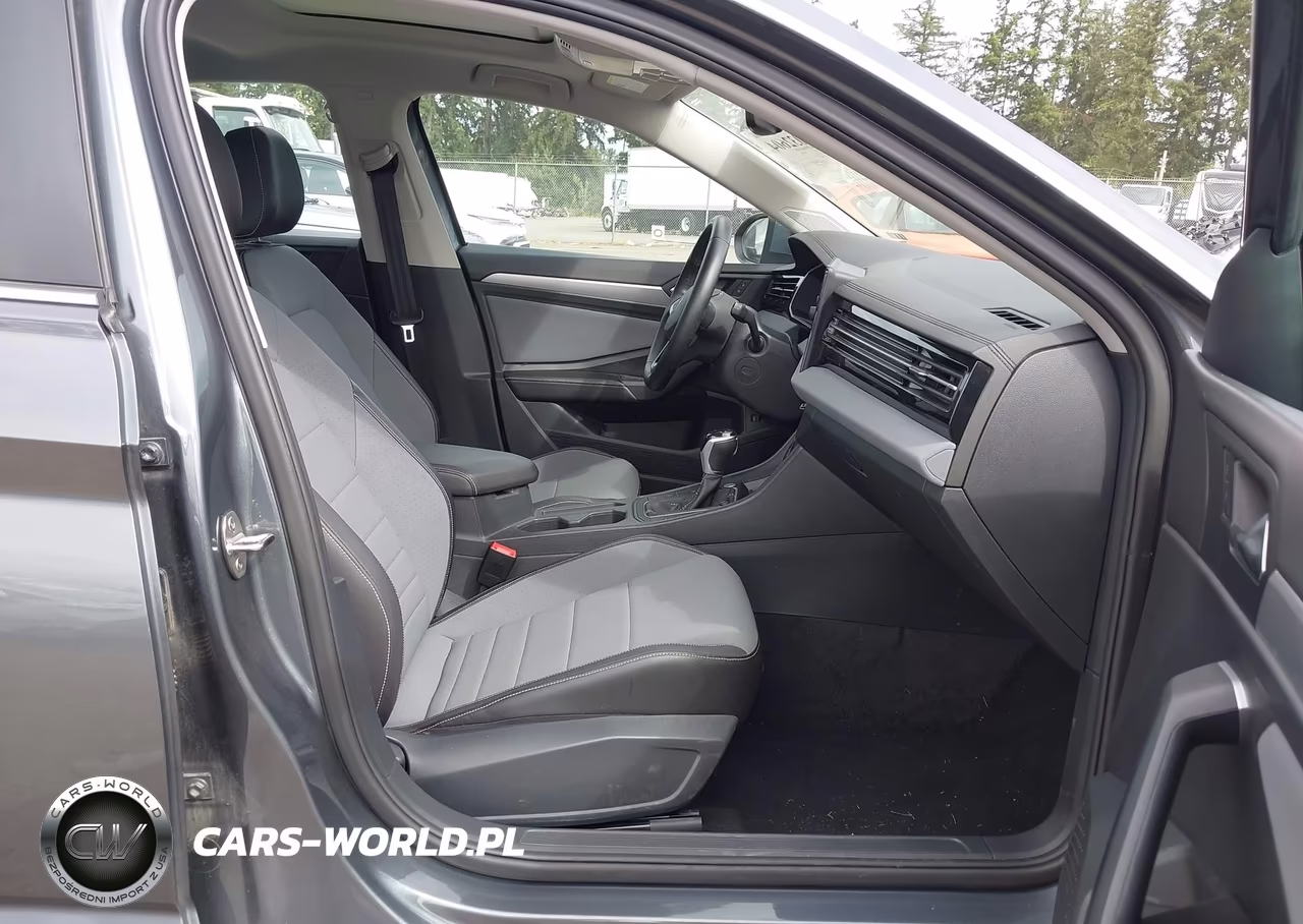 2025 Volkswagen Jetta 1.5T Se VIN:3VW7X7BU9SM085291 - 5