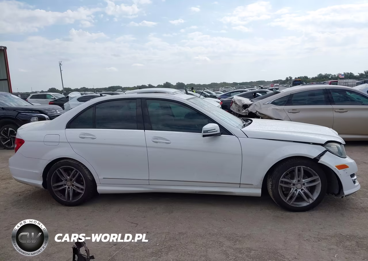 2014 Mercedes-Benz C 250 Sport VIN:WDDGF4HB0EG224674 - 12