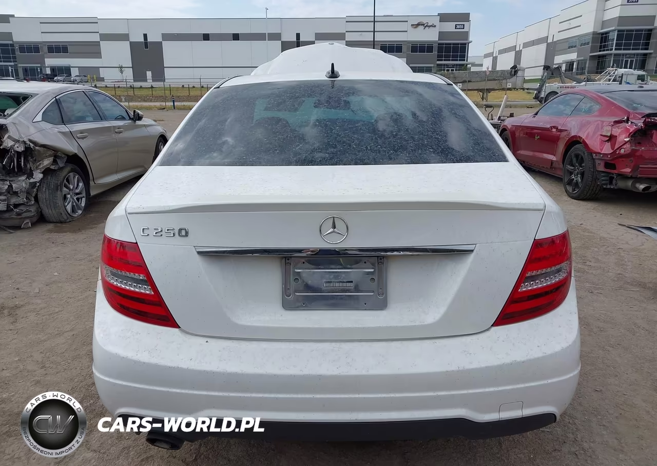 2014 Mercedes-Benz C 250 Sport VIN:WDDGF4HB0EG224674 - 15