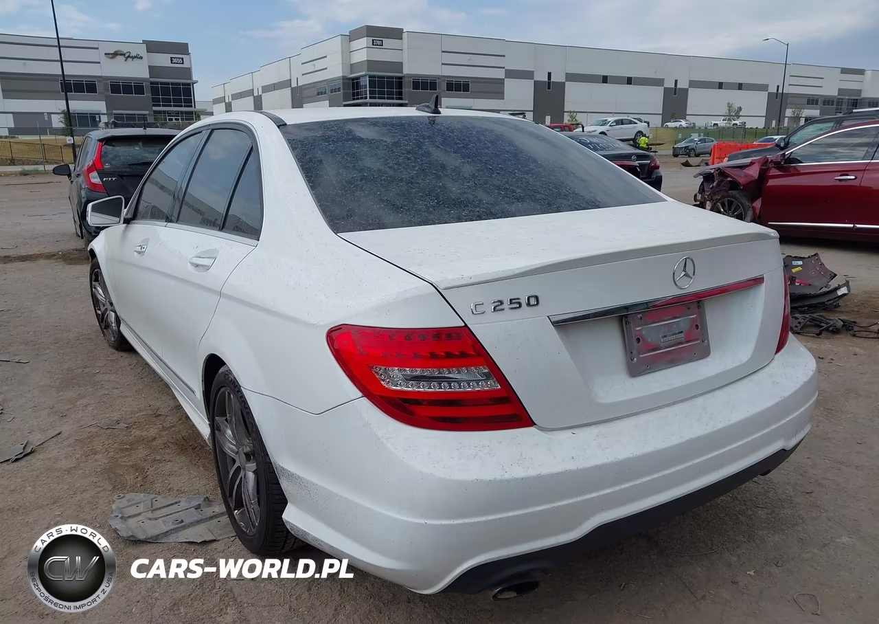 2014 Mercedes-Benz C 250 Sport VIN:WDDGF4HB0EG224674 - 3