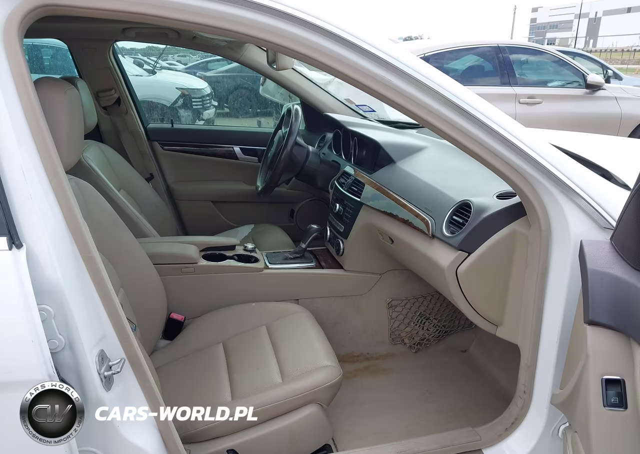 2014 Mercedes-Benz C 250 Sport VIN:WDDGF4HB0EG224674 - 5