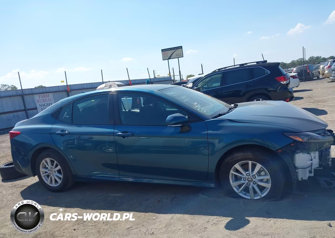2026 Toyota Camry Le VIN:4T1DAACK3TU253162 - 14