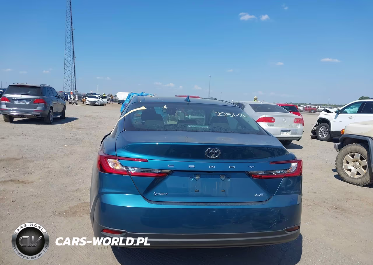 2026 Toyota Camry Le VIN:4T1DAACK3TU253162 - 17