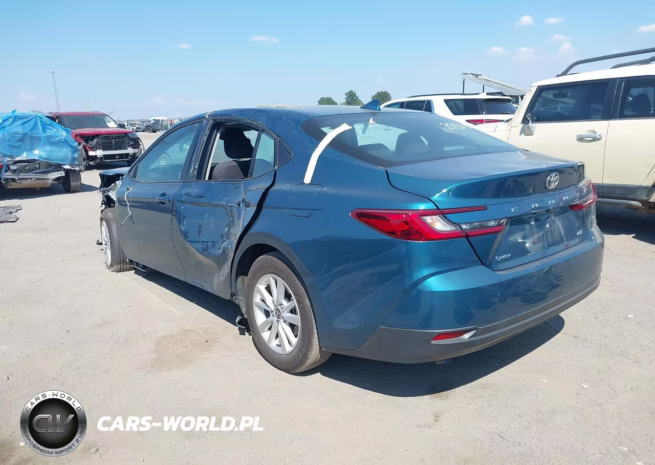 2026 Toyota Camry Le VIN:4T1DAACK3TU253162 - 3
