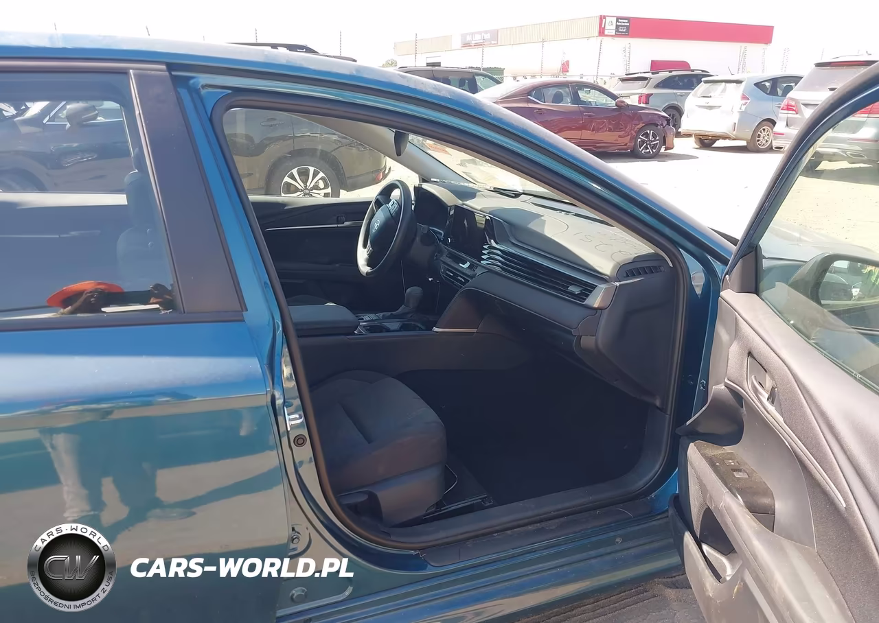 2026 Toyota Camry Le VIN:4T1DAACK3TU253162 - 5