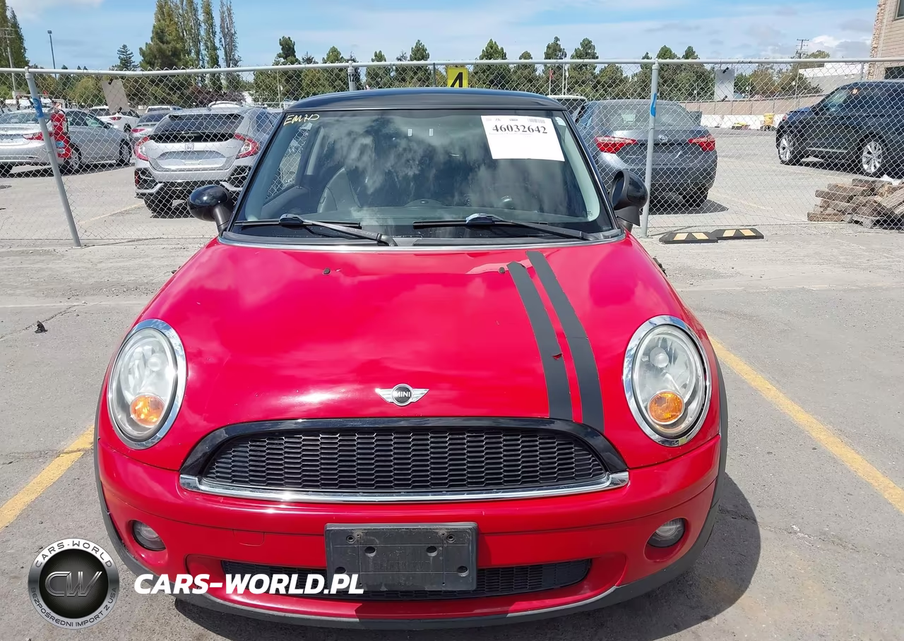 2009 Mini Cooper VIN:WMWMF33549TW73729 - 6