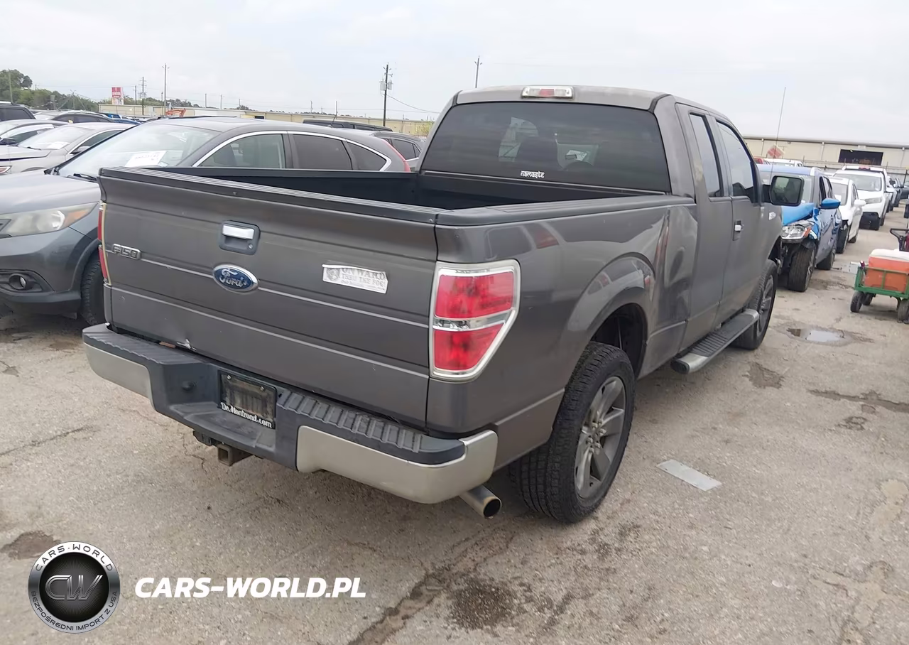 2010 Ford F-150 Xlt VIN:1FTEX1C83AKE74586 - 4