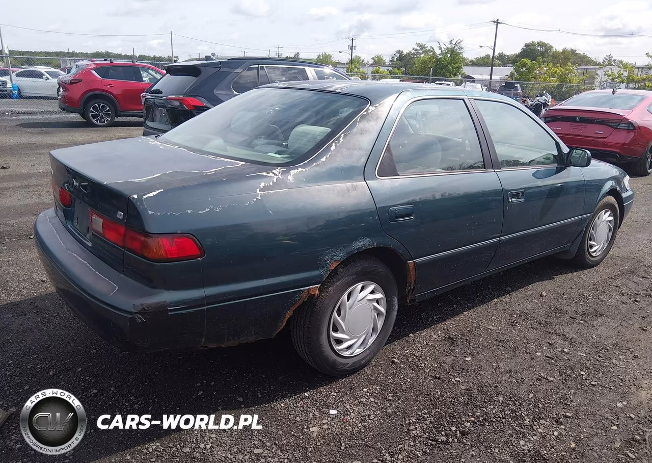 1997 Toyota Camry Le VIN:4T1BG22K5VU786887 - 4