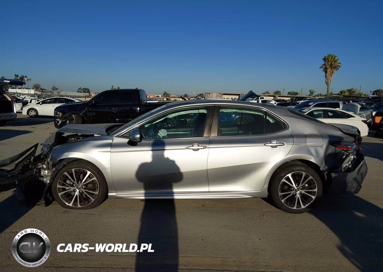 2019 Toyota Camry Se VIN:4T1B11HK6KU715647 - 18