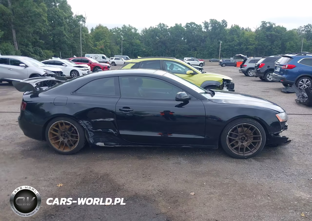 2010 Audi A5 2.0T Premium VIN:WAULFAFR1AA037879 - 12