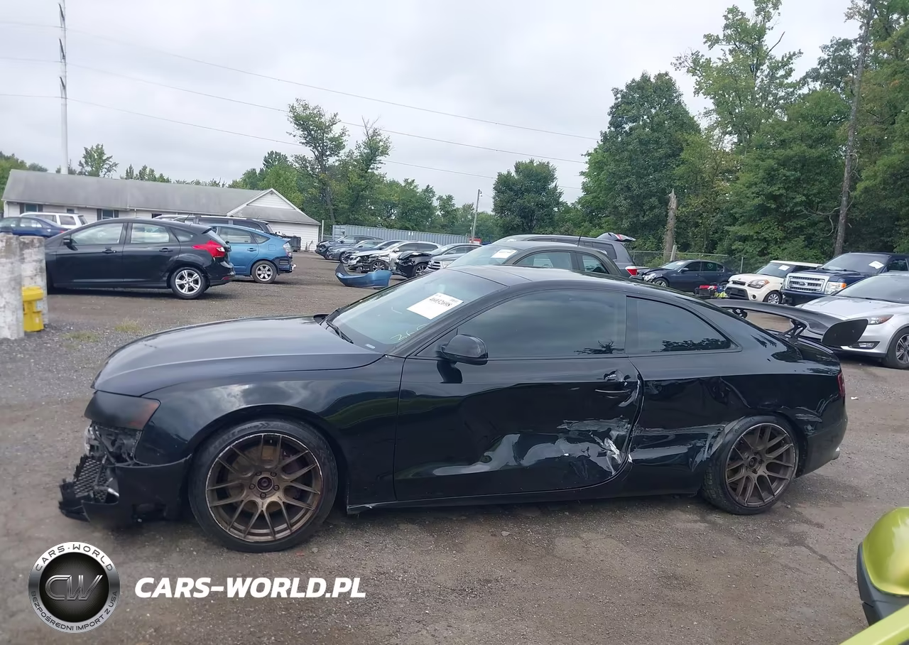 2010 Audi A5 2.0T Premium VIN:WAULFAFR1AA037879 - 13