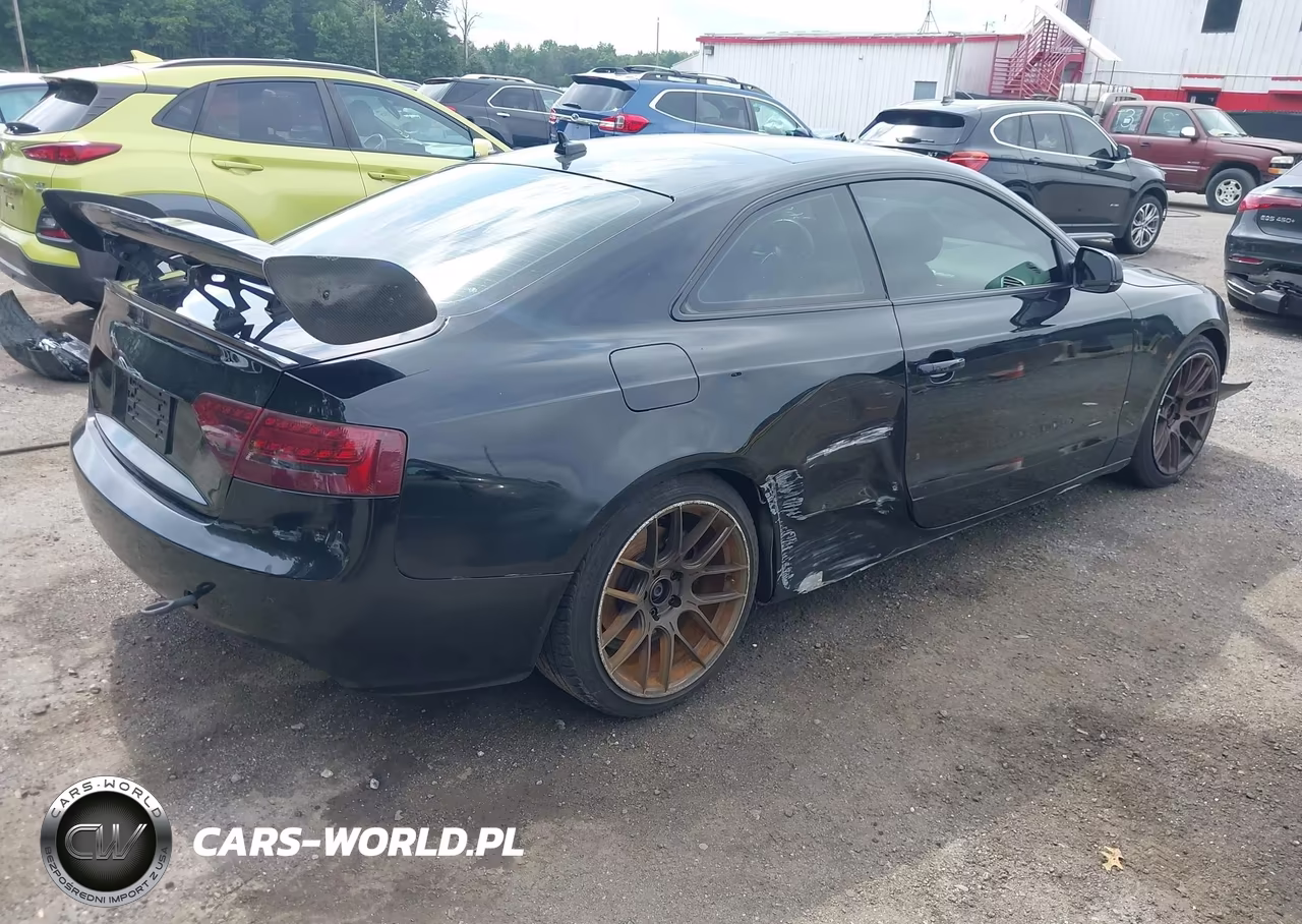 2010 Audi A5 2.0T Premium VIN:WAULFAFR1AA037879 - 4