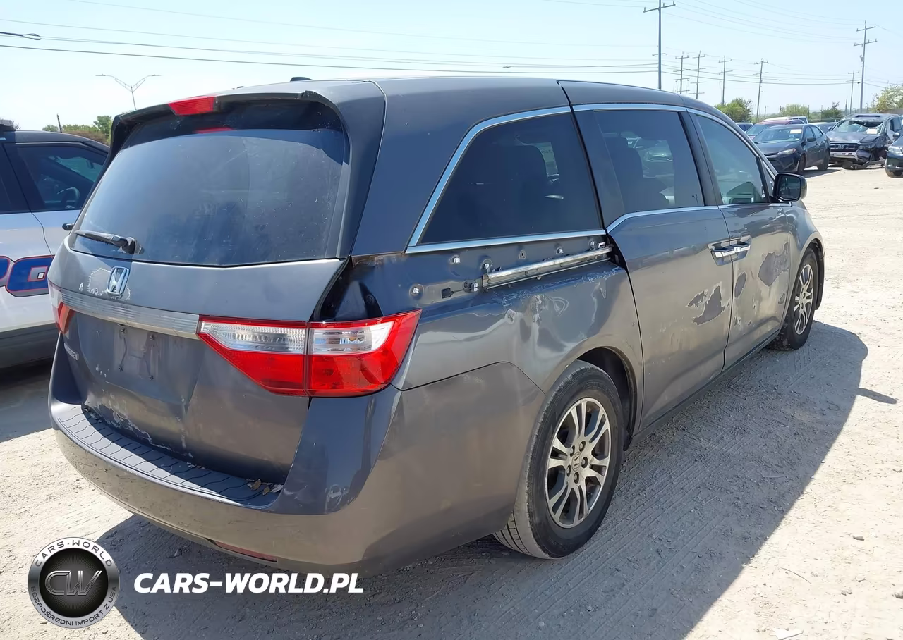 2013 Honda Odyssey Ex-L VIN:5FNRL5H64DB020862 - 4