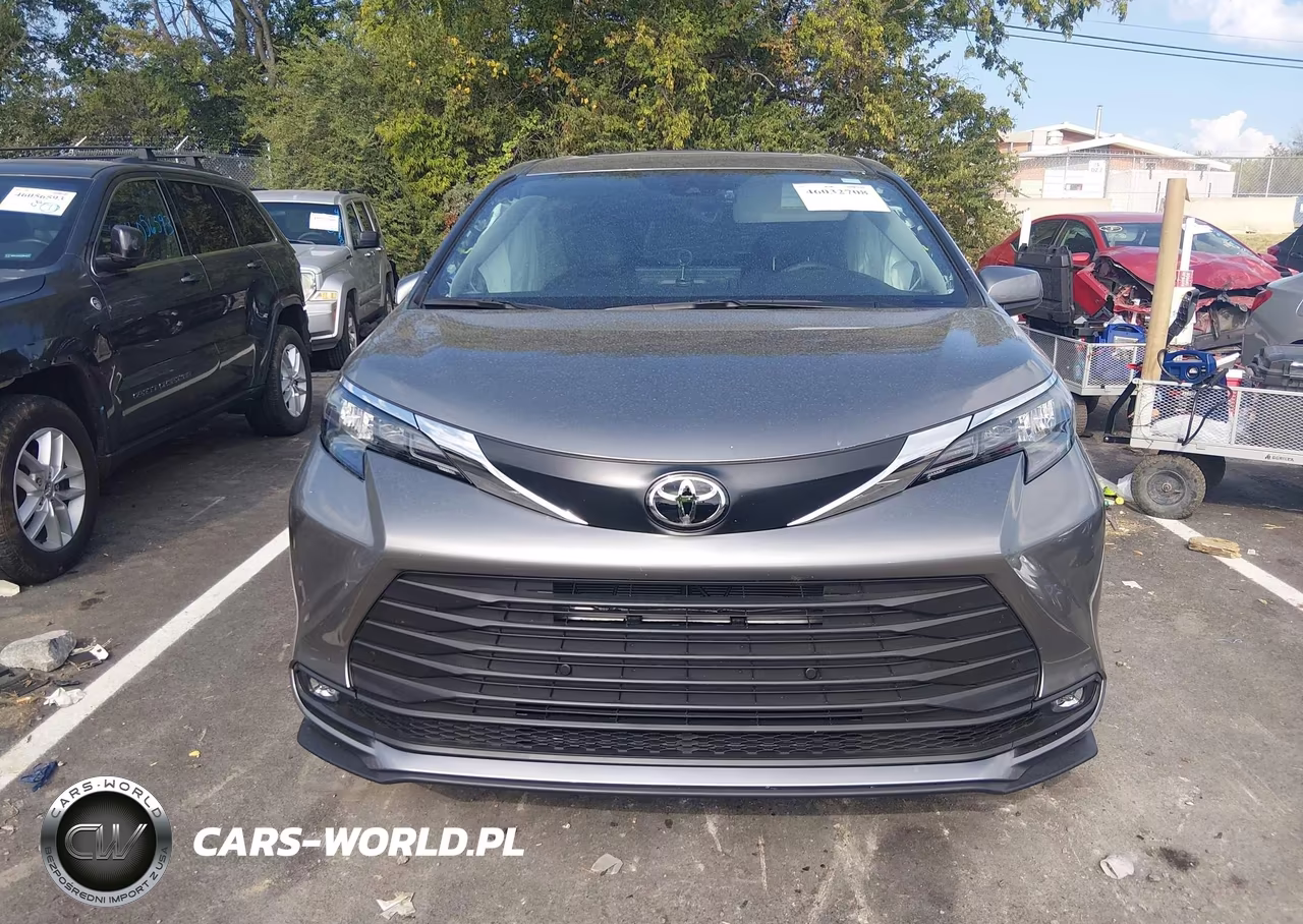 2026 Toyota Sienna Xle VIN:5TDYSKFC8TS240666 - 11