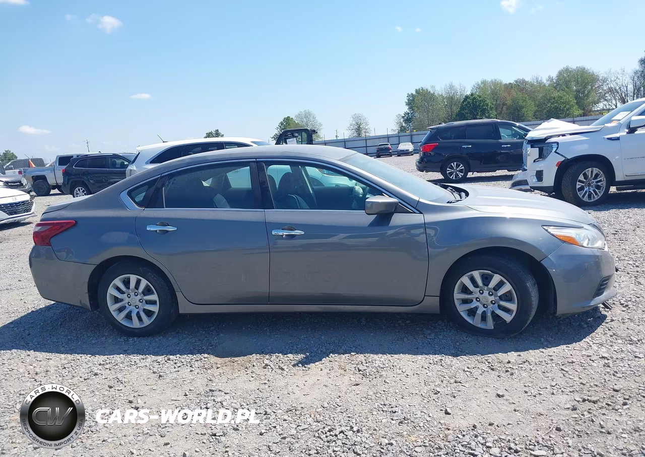 2018 Nissan Altima 2.5 S VIN:1N4AL3AP7JC156146 - 13