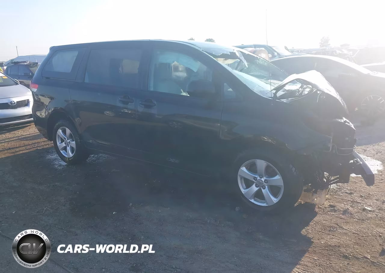2012 Toyota Sienna Base V6 7 Passenger