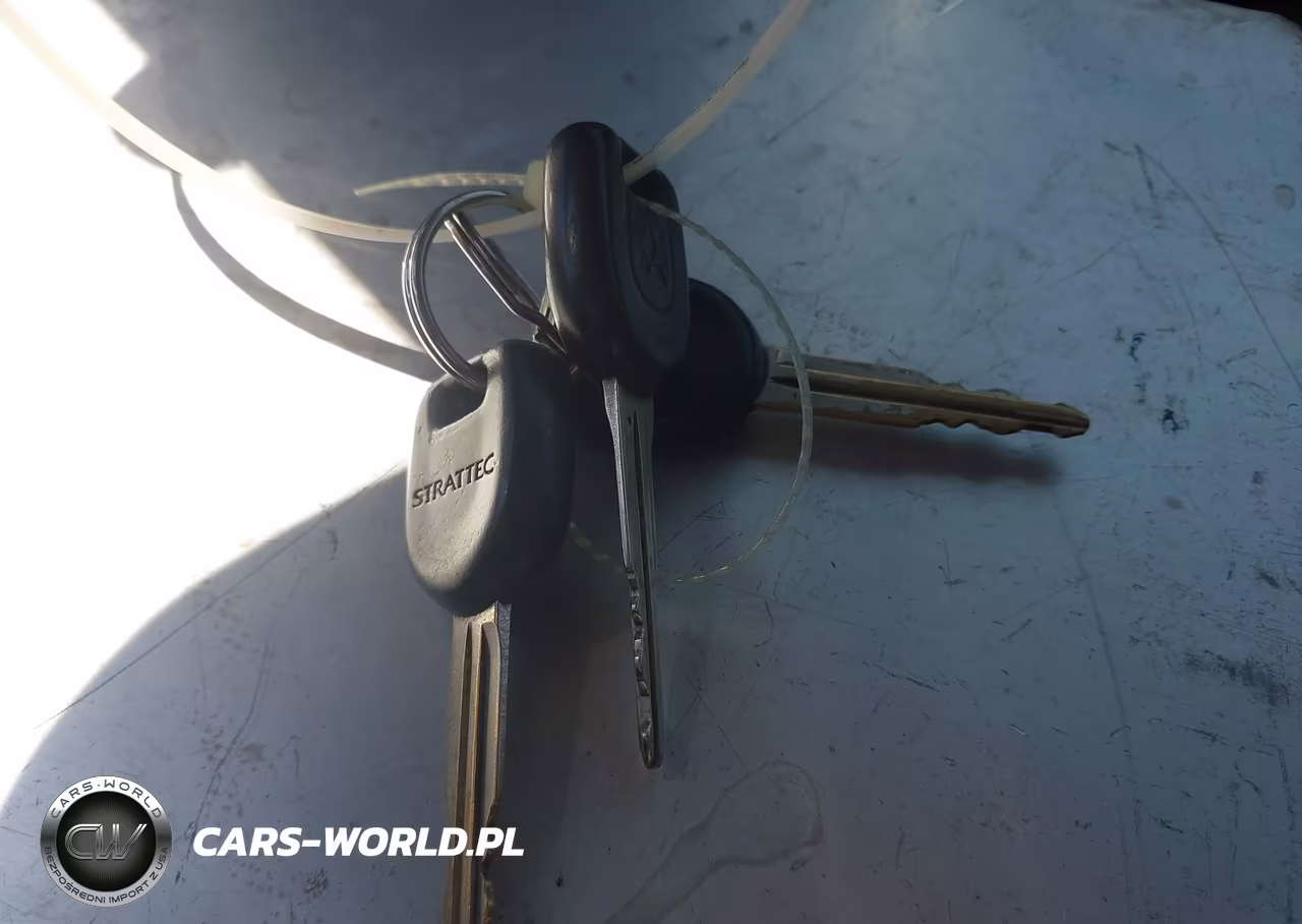2003 Mitsubishi Montero Sport Xls VIN:JA4MT31R73J044402 - 11