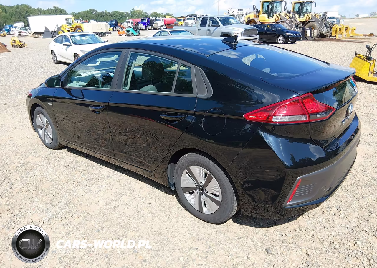 2020 Hyundai Ioniq Hybrid Blue VIN:KMHC65LC7LU217598 - 3