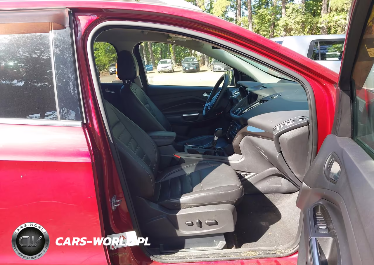 2017 Ford Escape Titanium VIN:1FMCU0J93HUA89318 - 5