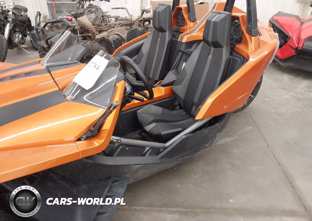 2015 Polaris Slingshot Sl VIN:57XAAPFAXF5106193 - 12