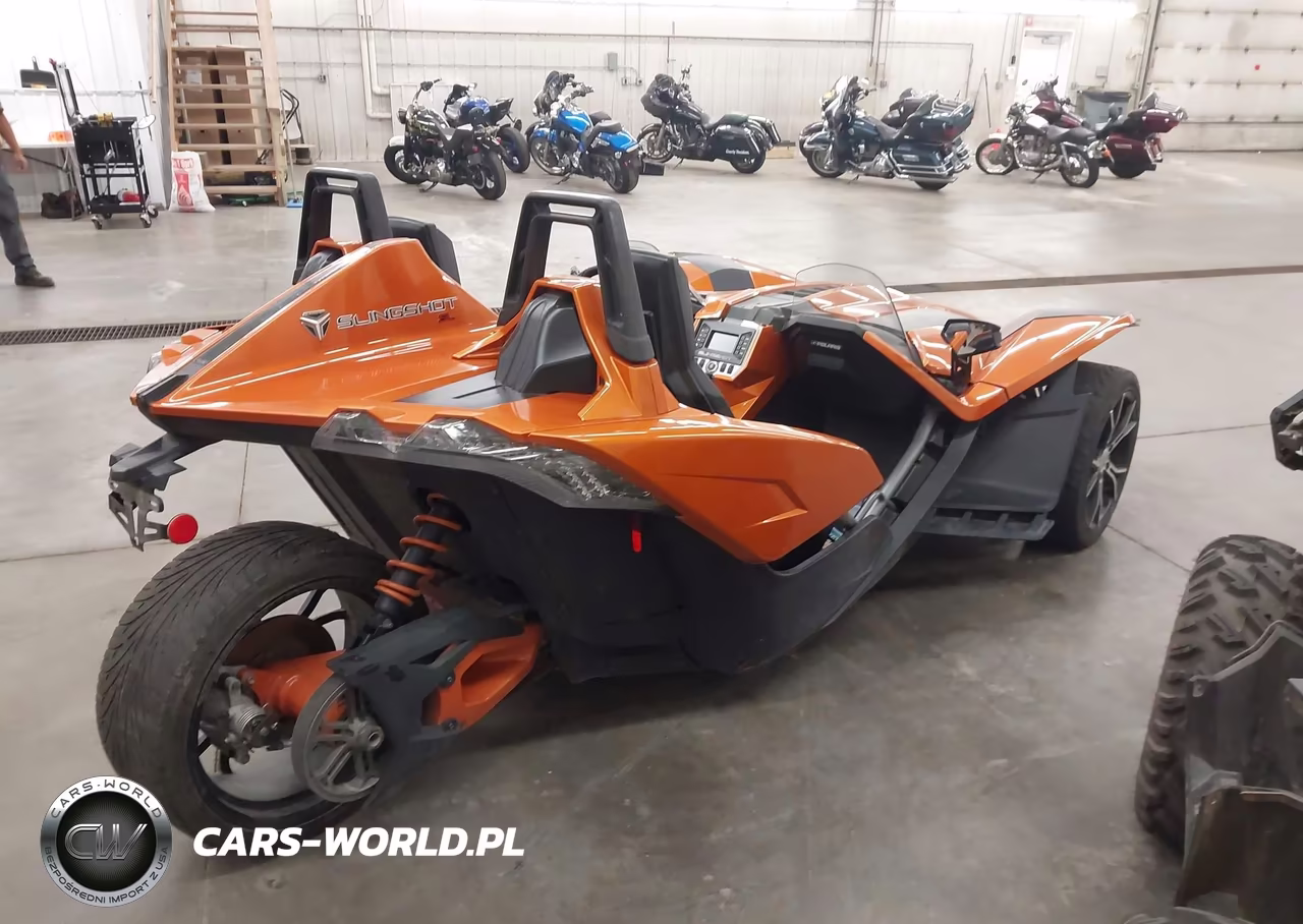 2015 Polaris Slingshot Sl VIN:57XAAPFAXF5106193 - 4