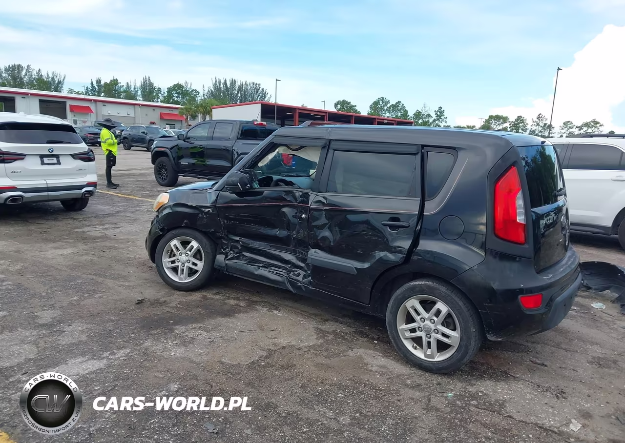 2012 Kia Soul VIN:KNDJT2A54C7744939 - 3