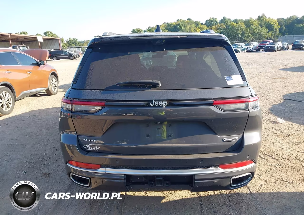 2022 Jeep Grand Cherokee Summit 4X4 VIN:1C4RJHEG1N8607204 - 16