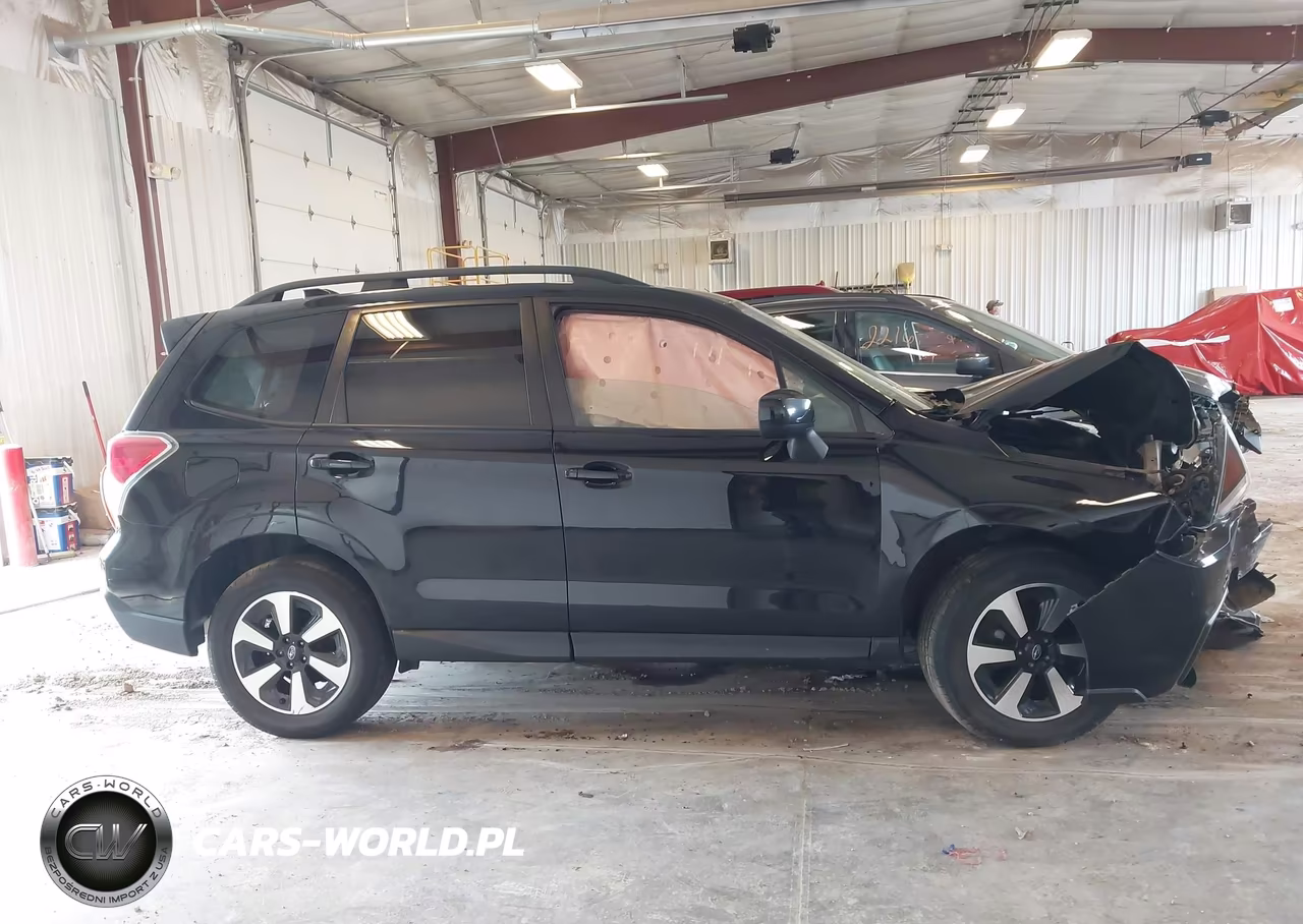 2018 Subaru Forester 2.5I Premium VIN:JF2SJAEC5JH585077 - 13