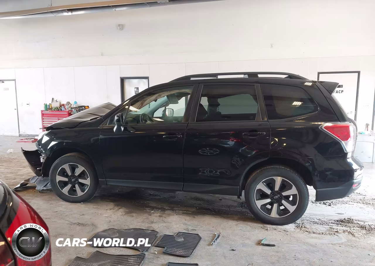 2018 Subaru Forester 2.5I Premium VIN:JF2SJAEC5JH585077 - 14