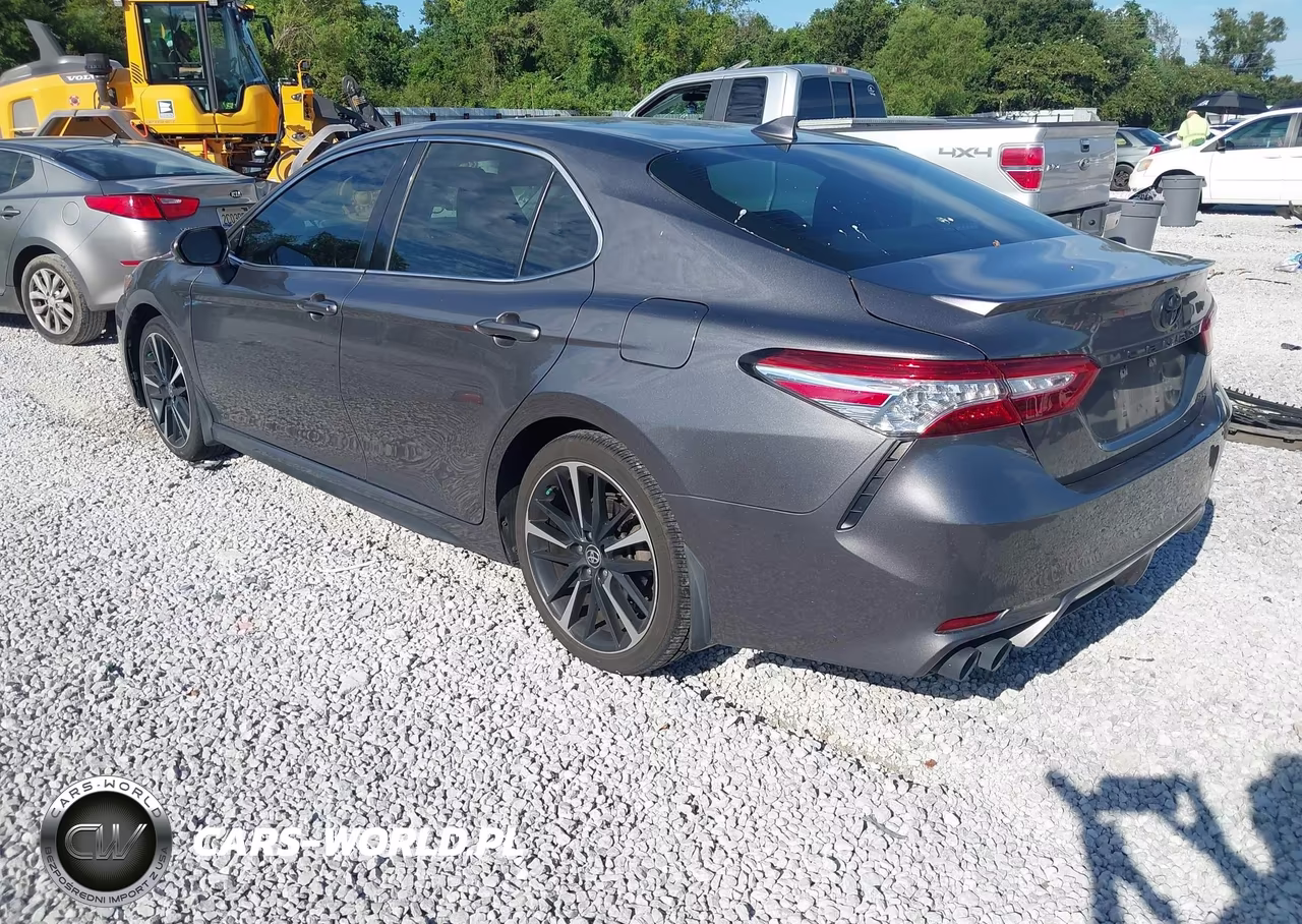 2020 Toyota Camry Xse VIN:4T1K61AKXLU510295 - 3