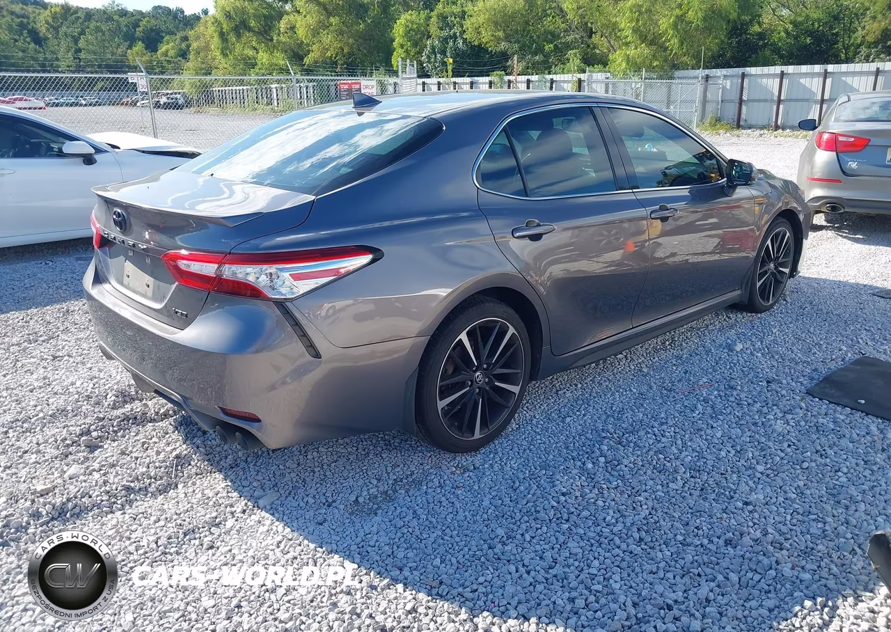 2020 Toyota Camry Xse VIN:4T1K61AKXLU510295 - 4