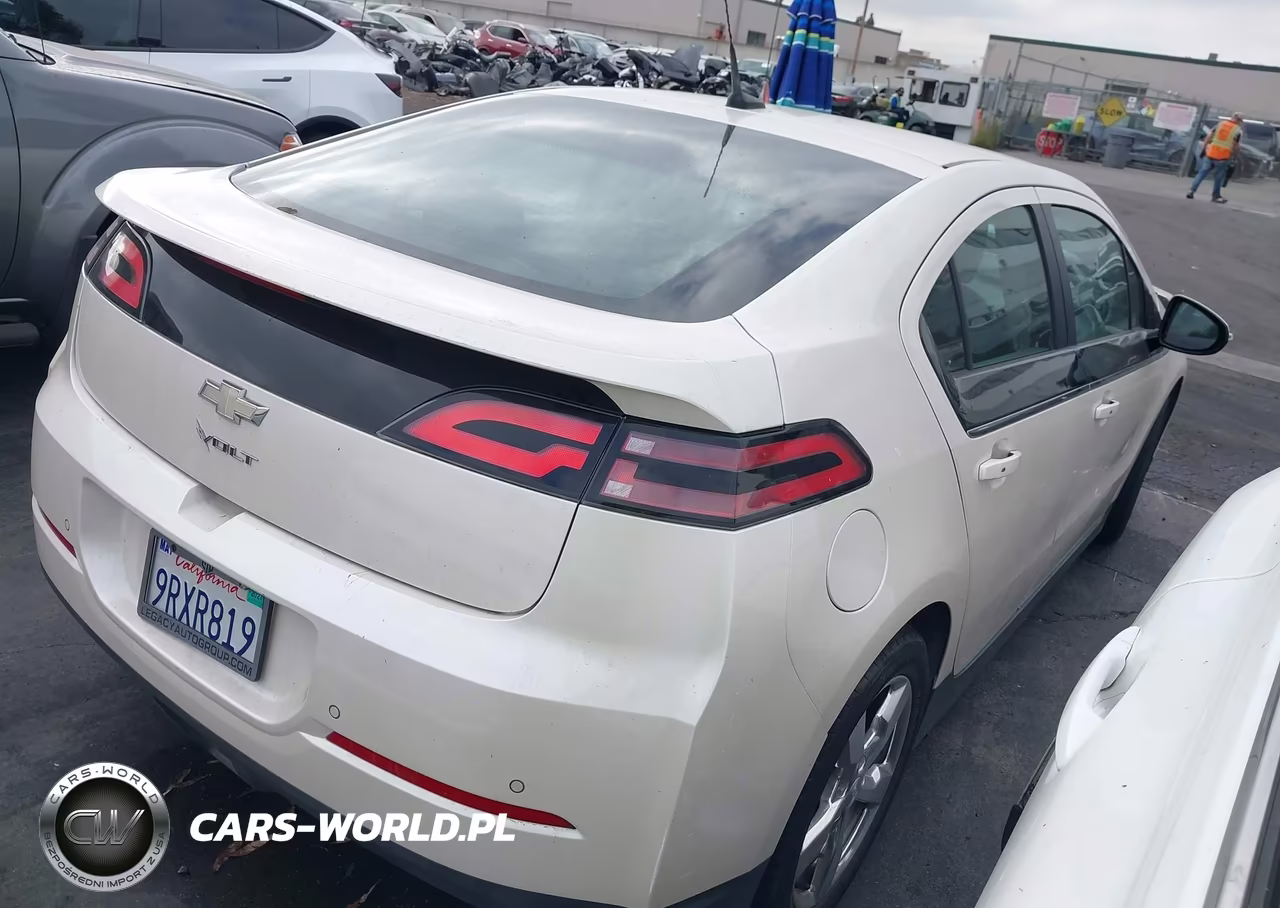 2013 Chevrolet Volt VIN:1G1RH6E41DU145408 - 4