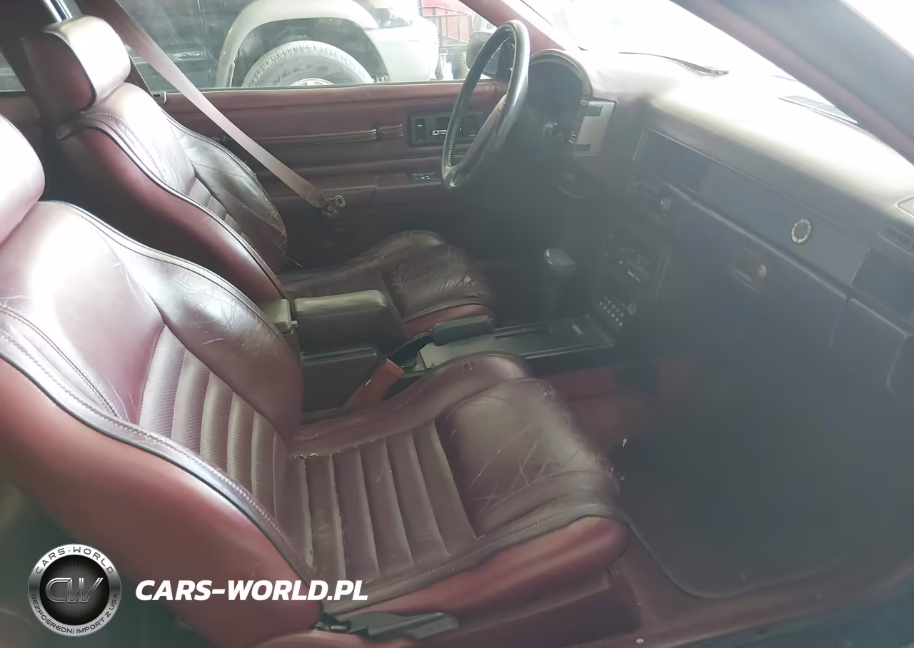 1988 Oldsmobile Cutlass Calais International Series VIN:1G3NK14D8JM303783 - 5