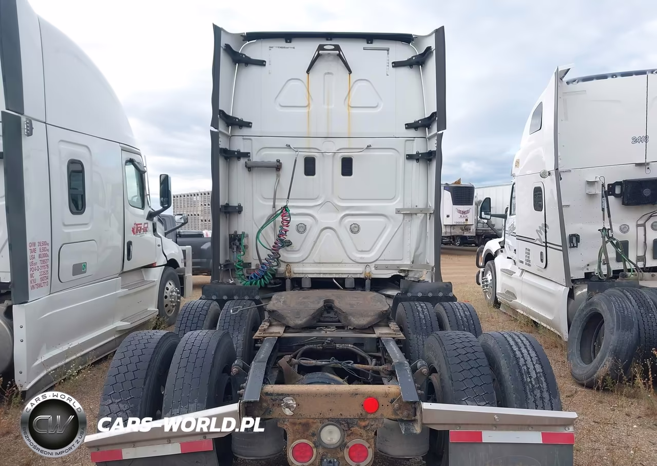 2016 Freightliner Cascadia 125 VIN:3AKJGLD54GSGX2420 - 16