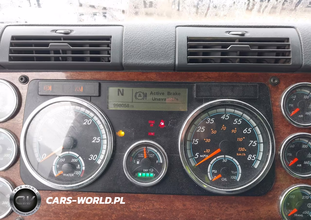 2016 Freightliner Cascadia 125 VIN:3AKJGLD54GSGX2420 - 5
