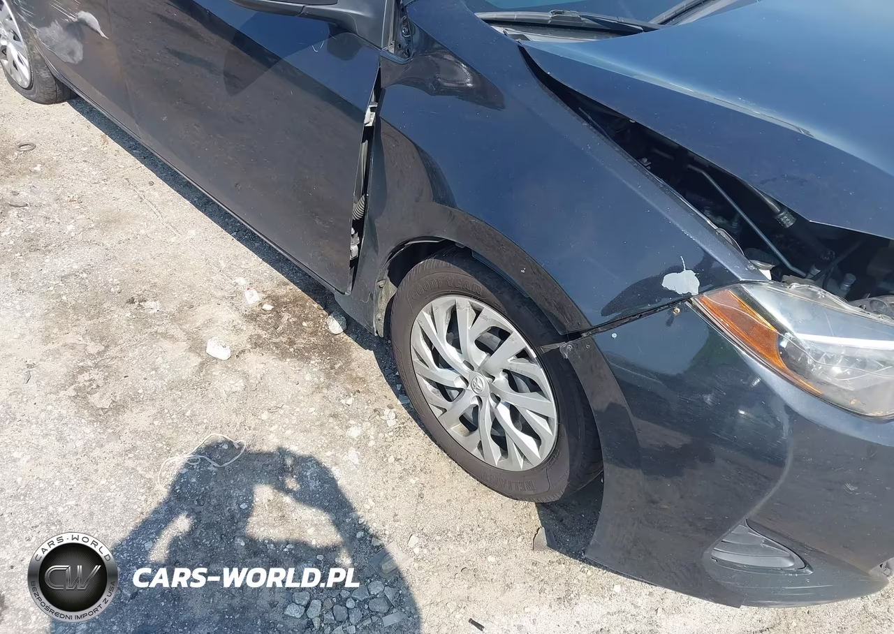 2019 Toyota Corolla Le VIN:2T1BURHE0KC212973 - 18