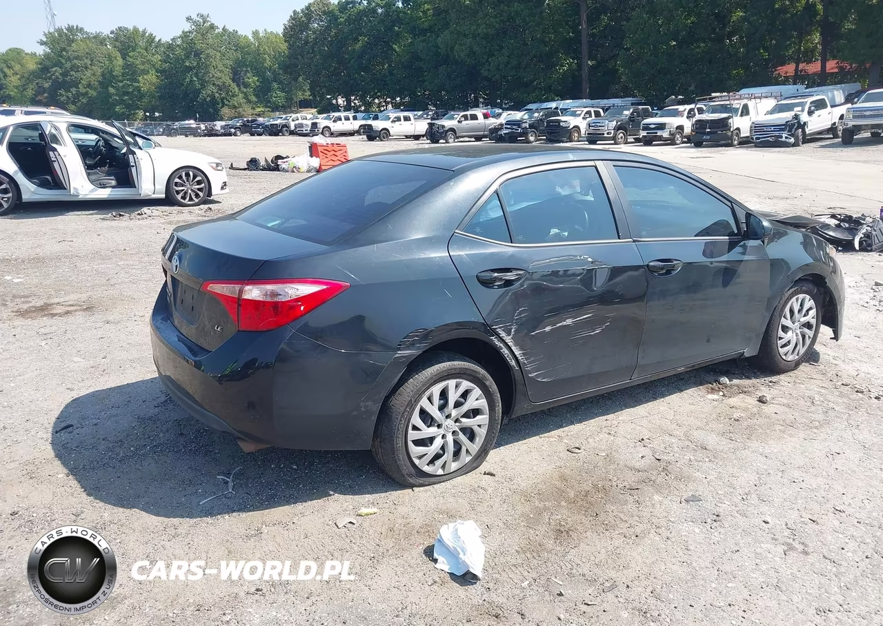 2019 Toyota Corolla Le VIN:2T1BURHE0KC212973 - 4