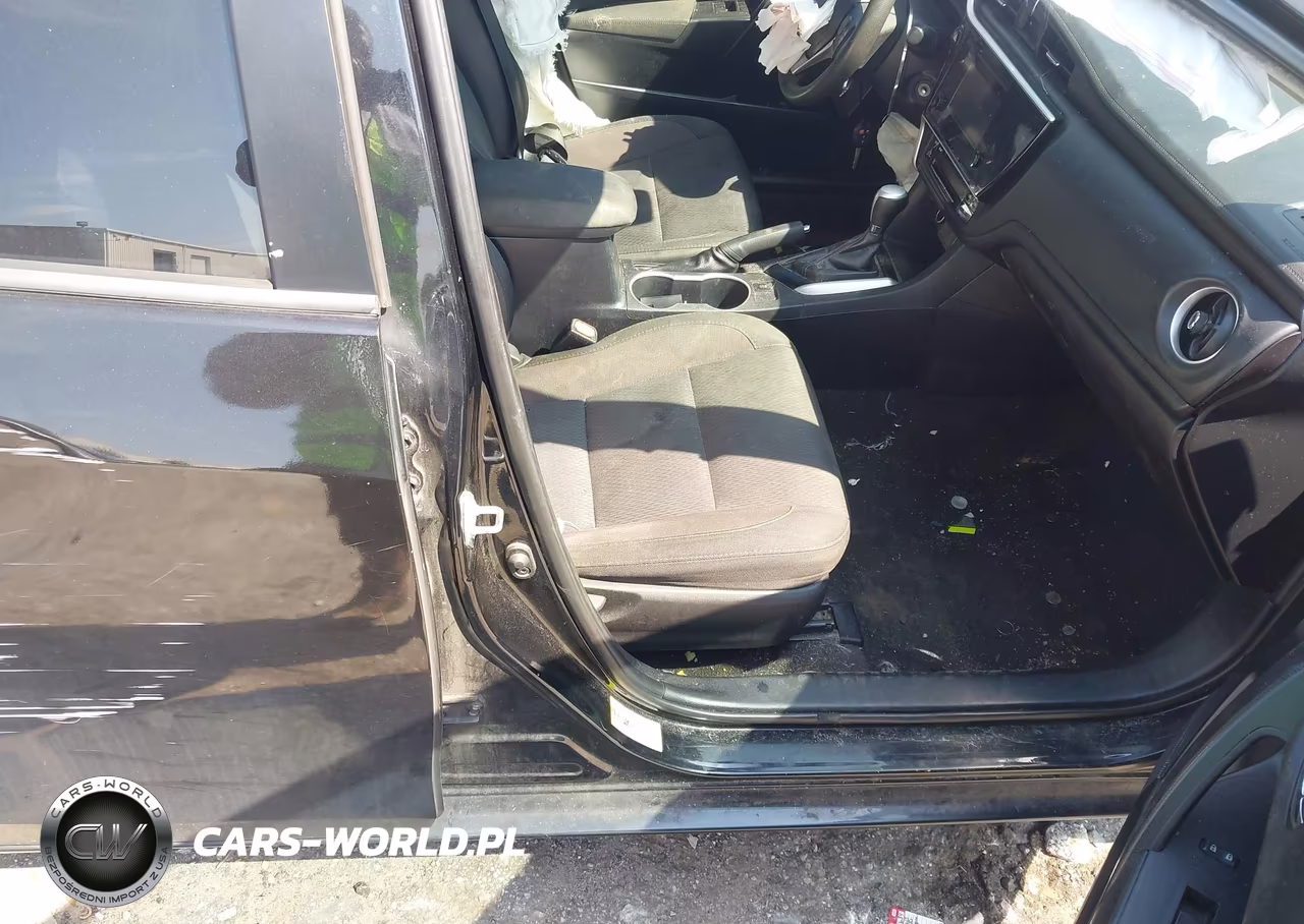 2019 Toyota Corolla Le VIN:2T1BURHE0KC212973 - 5
