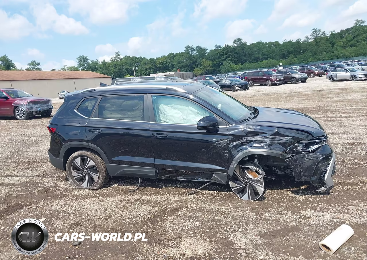 2026 Volkswagen Taos Se VIN:3VVVC7B2XTM001938 - 13
