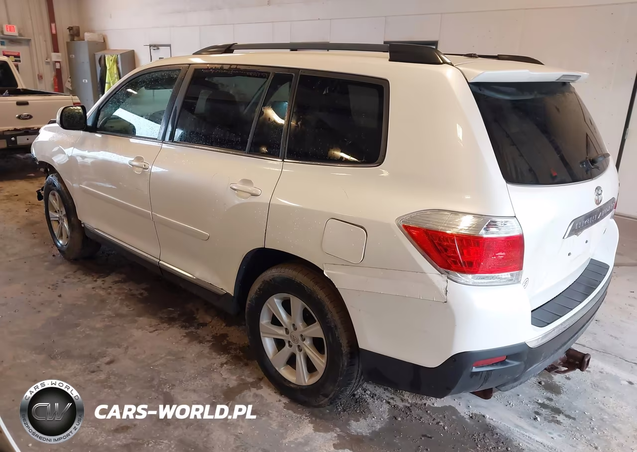 2013 Toyota Highlander Se V6 VIN:5TDBK3EH0DS223385 - 3