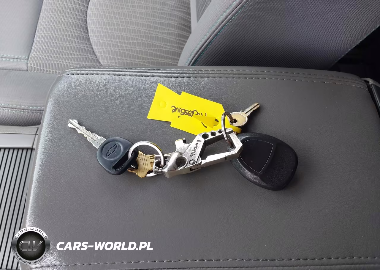2015 Chevrolet Traverse Ls VIN:1GNKRFKD9FJ185595 - 11
