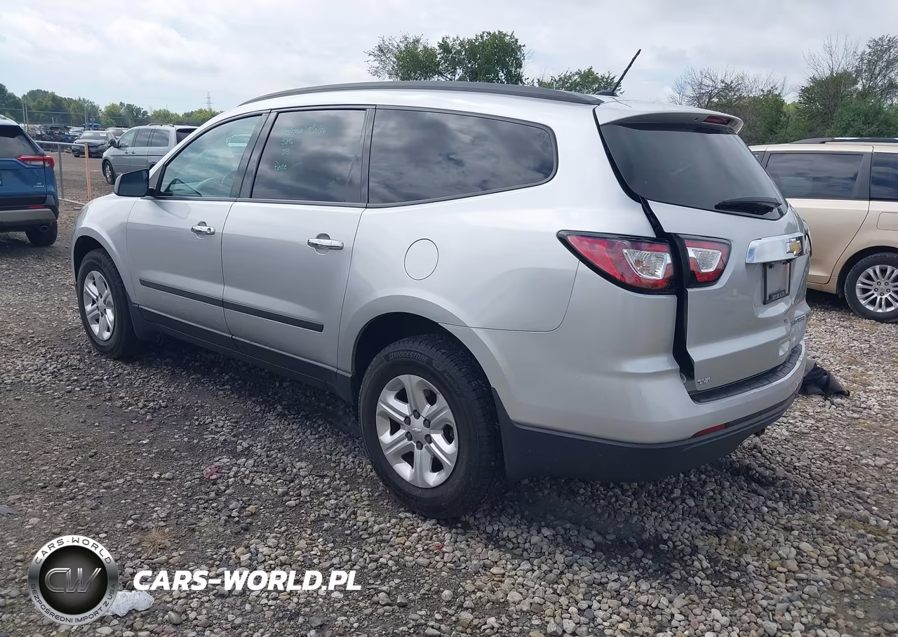 2015 Chevrolet Traverse Ls VIN:1GNKRFKD9FJ185595 - 3