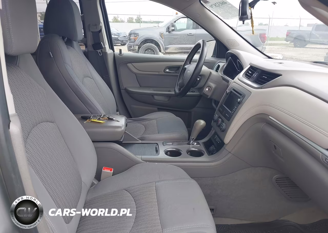 2015 Chevrolet Traverse Ls VIN:1GNKRFKD9FJ185595 - 5