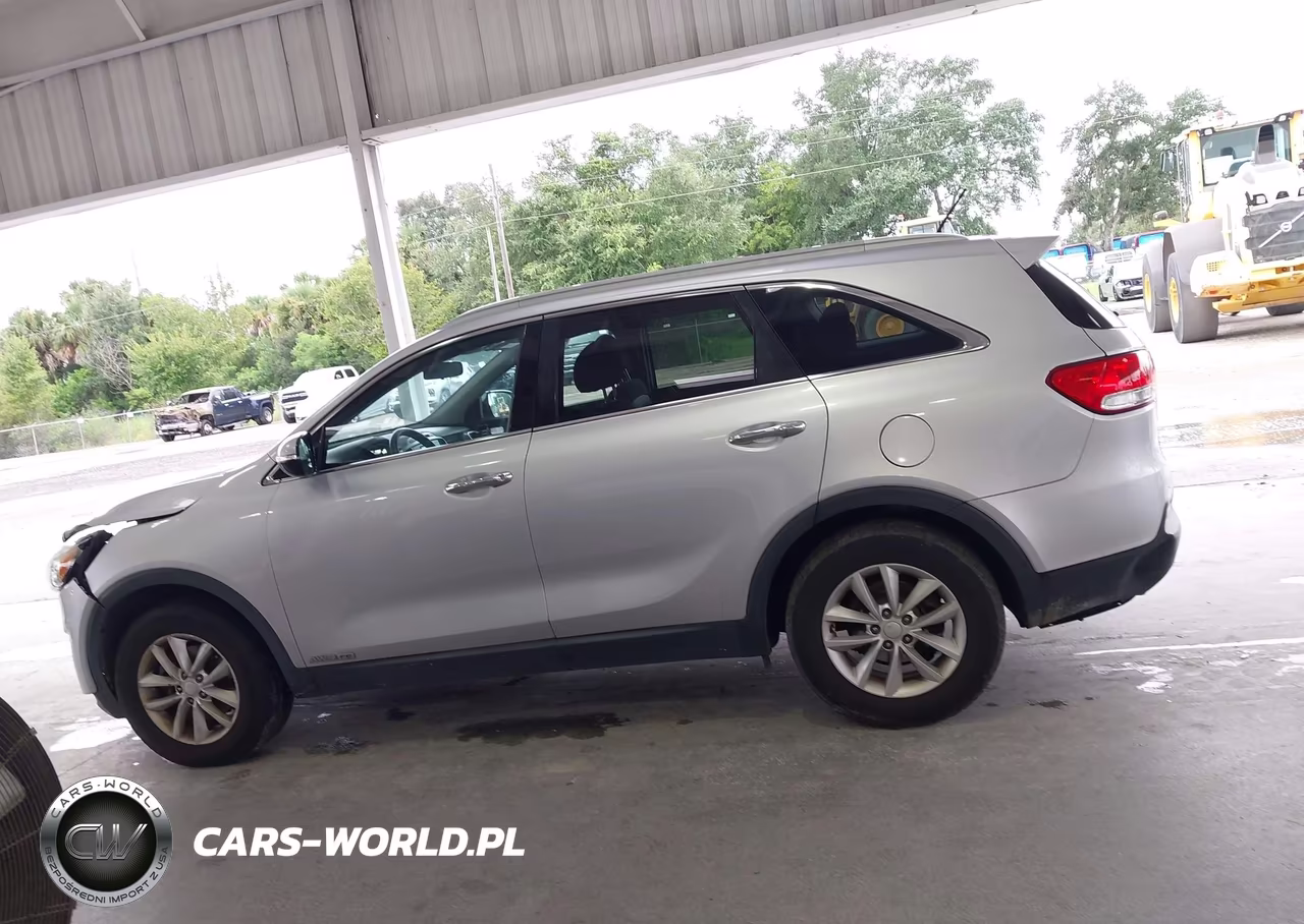 2018 Kia Sorento 3.3L Lx VIN:5XYPGDA53JG376585 - 14