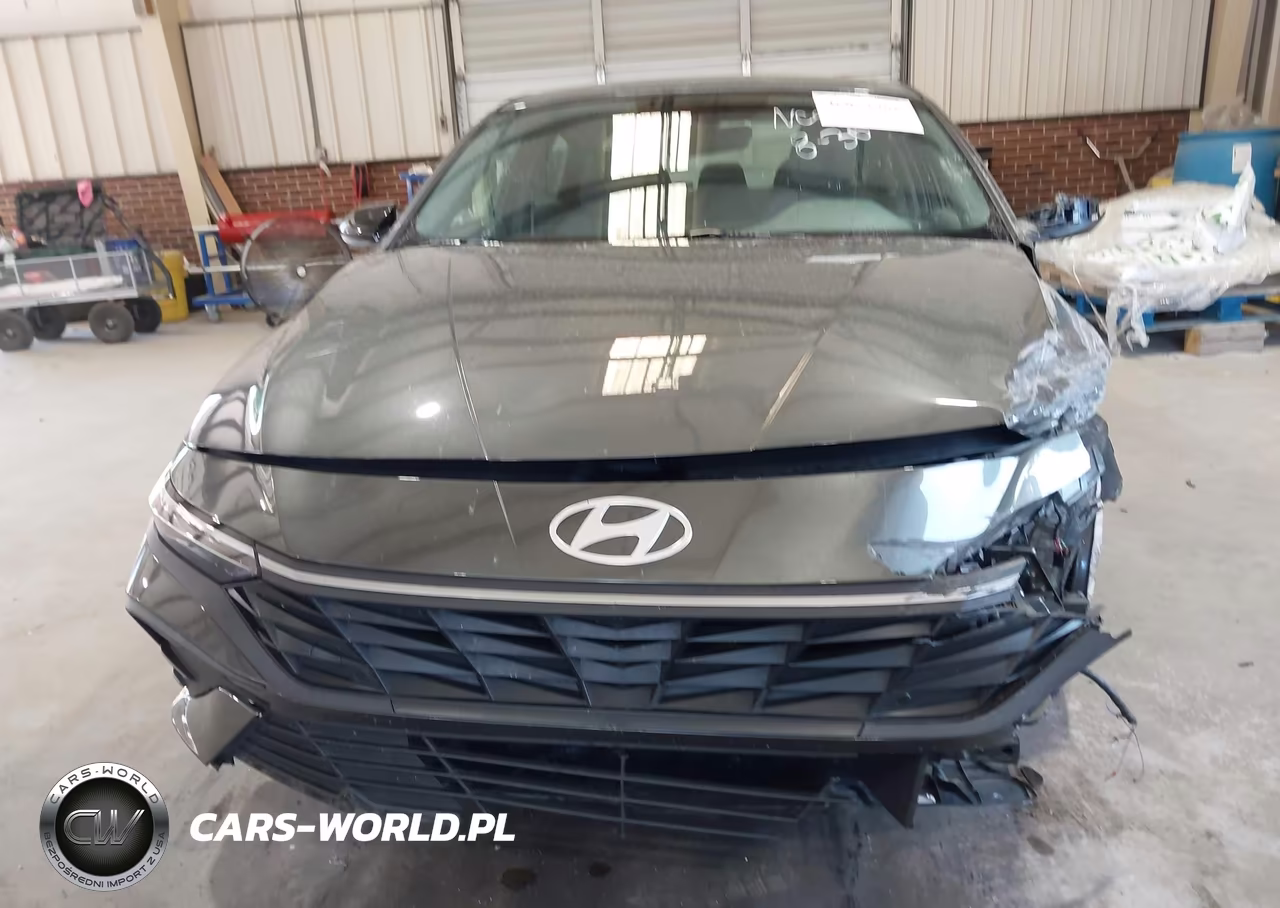 2025 Hyundai Elantra Sel Sport VIN:KMHLM4DG1SU979938 - 13