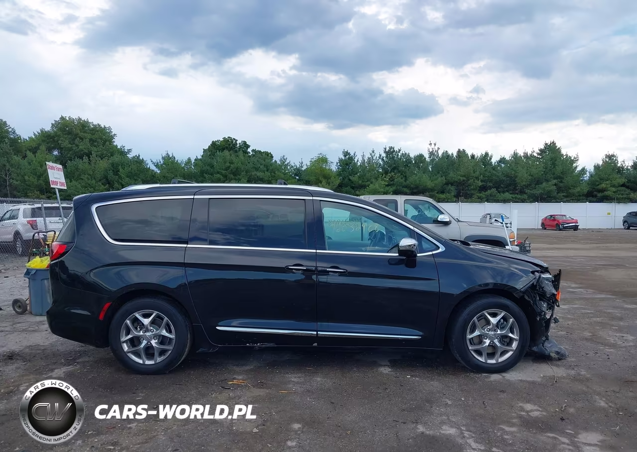 2018 Chrysler Pacifica Limited VIN:2C4RC1GG3JR289471 - 14